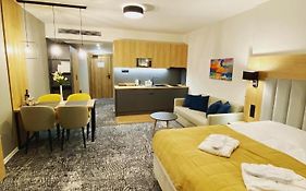 Luxapartmanbesenova Hotel Akvamarin